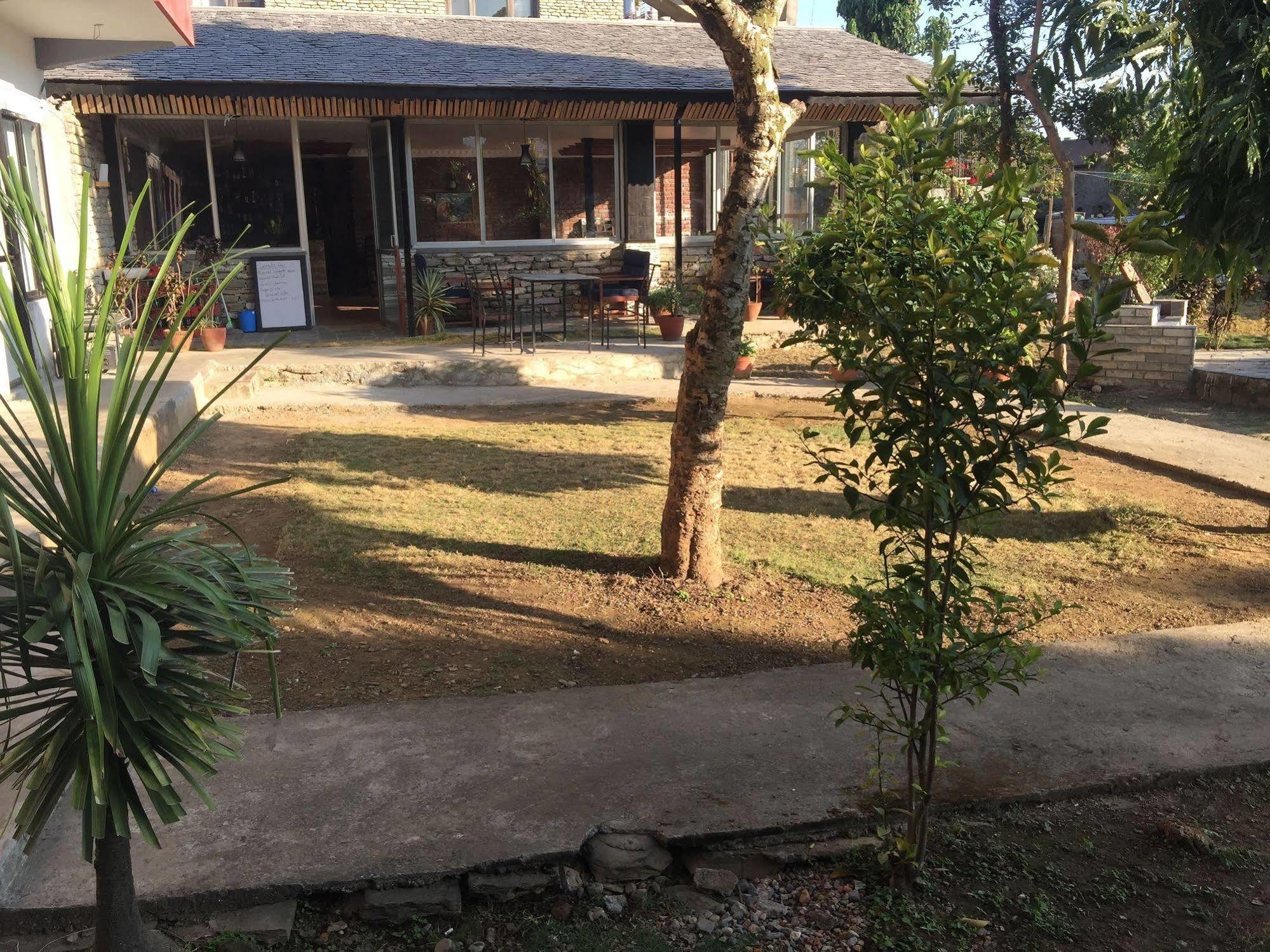 Hotel Glory Garden Pokhara Eksteriør bilde